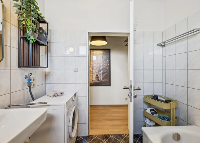 公寓 Nobilis Apartment - Expert Suite - 4 Pers - Sauna - Zentrumnah - Netflix 梅彭